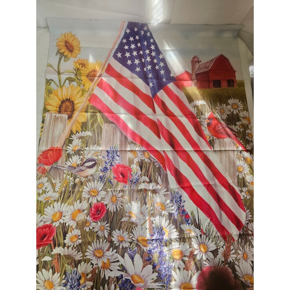 "America The Beautiful" Decorative Garden Flag 27x39 Preowned